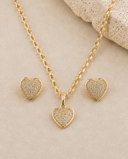 Juego de Collar y Aretes Corazón Pavé Dorado — Doble Baño de Oro 18K con Micro Zirconias